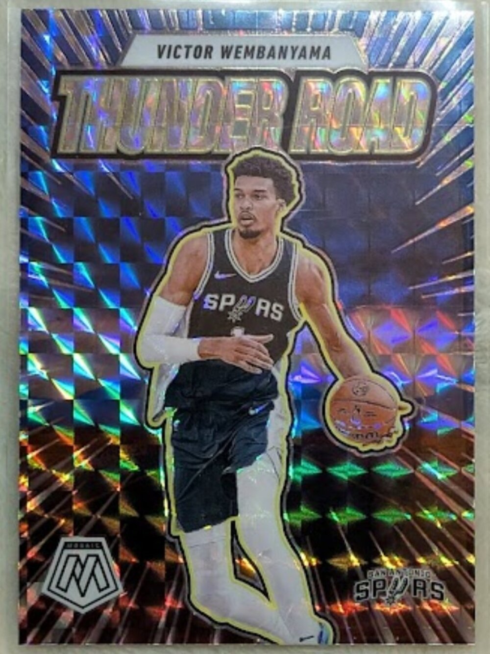2024 Panini Thunder Road VICTOR WEMBANYAMA #8